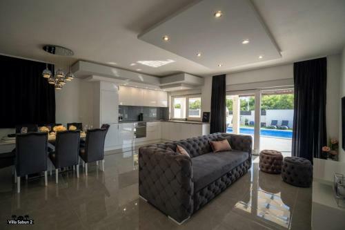 Villas Sabun - Modern House With Pool & Jacuzzi