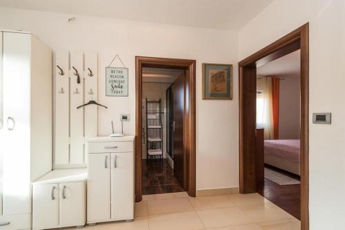 Apartments By The Sea Privlaka, Zadar - 14569