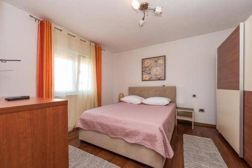 Apartments By The Sea Privlaka, Zadar - 14569