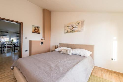 Apartments By The Sea Privlaka, Zadar - 14569