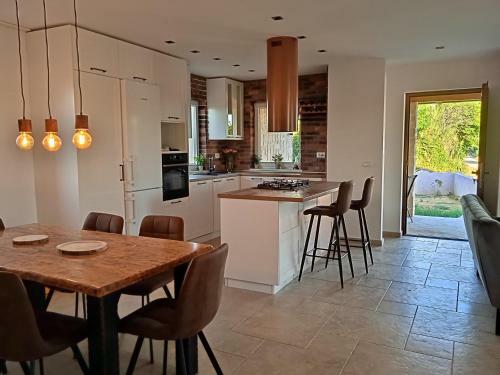 Villa Casa Di Marko-new Modern Rustic House With Pool!