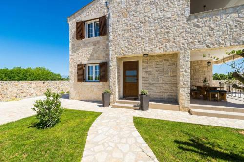 Villa Stancija Privlaka 2 With Heated Pol
