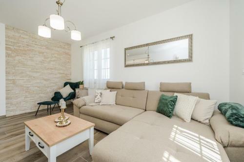 Villa Stancija Privlaka 2 With Heated Pol