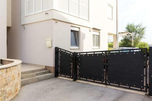 Apartment Banovic