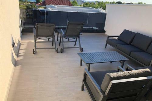 Apartamento Holidayhouse Duje 4+1 Rooftop Terrace Seaview