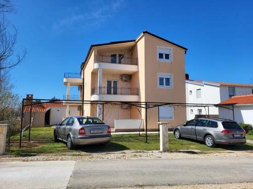 Lovely Holiday Apartments Luca