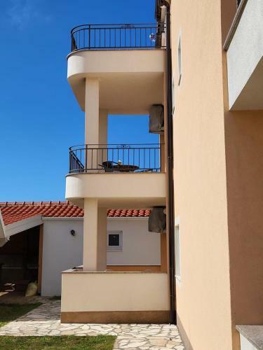Lovely Holiday Apartments Luca