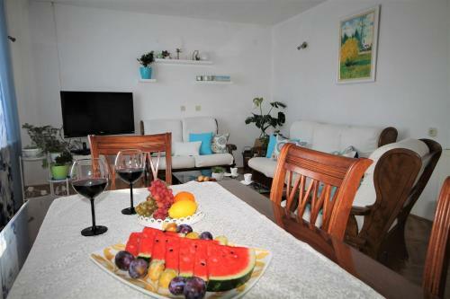 Sunshine Holiday Home