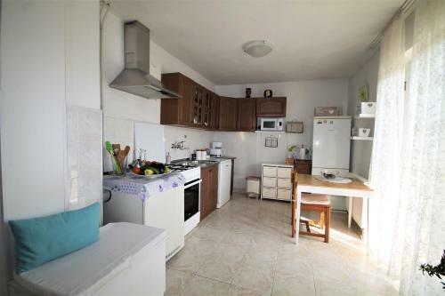 Sunshine Holiday Home