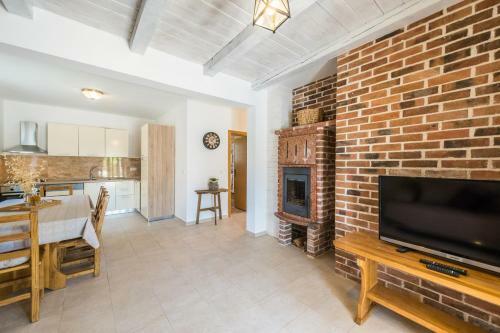 Villa Karin With Heated Pool