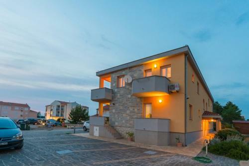 Apartments Maestral In Privlaka, 70m From The Beach