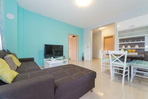 Apartments Maestral In Privlaka, 70m From The Beach