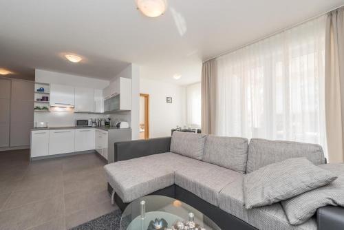 Apartments By The Sea Privlaka, Zadar - 18573