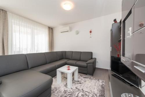 Apartments By The Sea Privlaka, Zadar - 18573