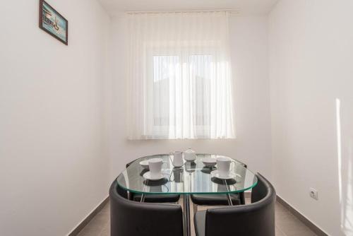 Apartments By The Sea Privlaka, Zadar - 18573