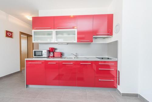 Apartments By The Sea Privlaka, Zadar - 18573