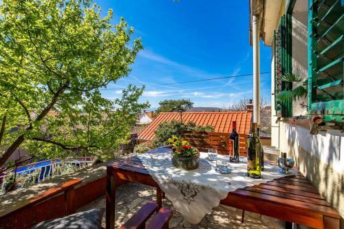 Apartments With A Parking Space Skrljevo, Rijeka - 17116
