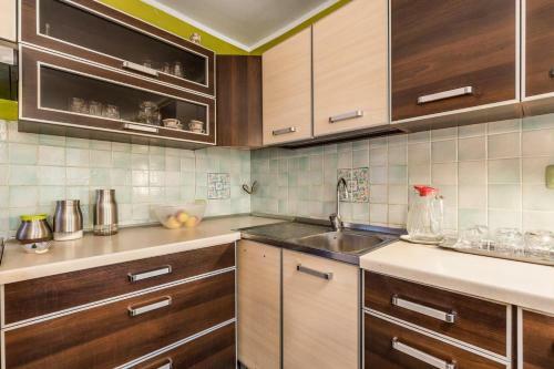 Apartments With A Parking Space Skrljevo, Rijeka - 17116