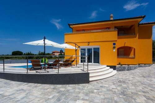 House - Villa Skyline