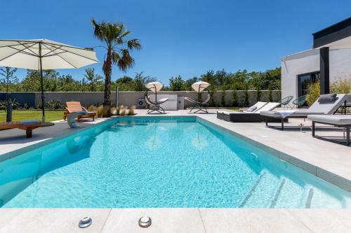 Villa Eni Medulin Sisan Heated Pool
