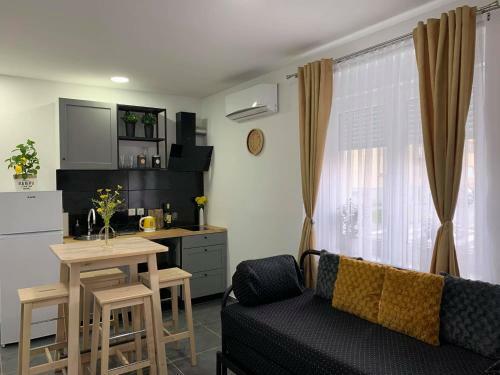 Studio Apartment Goodlife