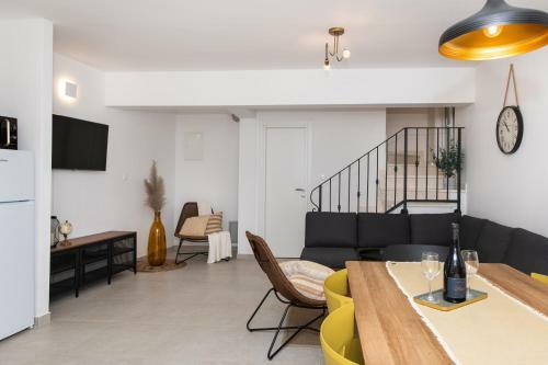 House Andro