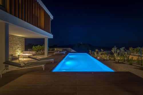 Luxury Villa Sunray 1