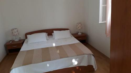 Apartment Gordana - Parking