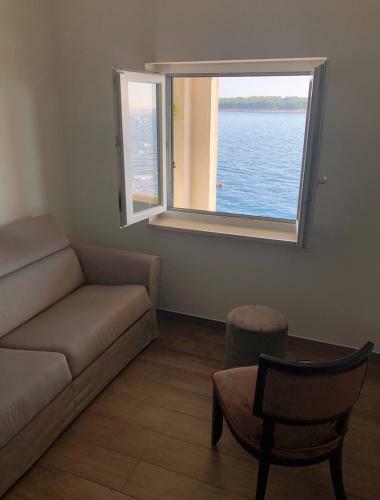 Aparthotel Apartments Toni Sea View
