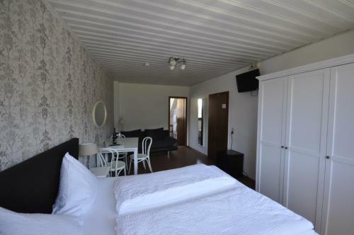 Bed & Breakfast G�stezimmer Im Weingut Amlinger&sohn