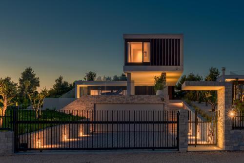 Luxury Villa Sunray 2
