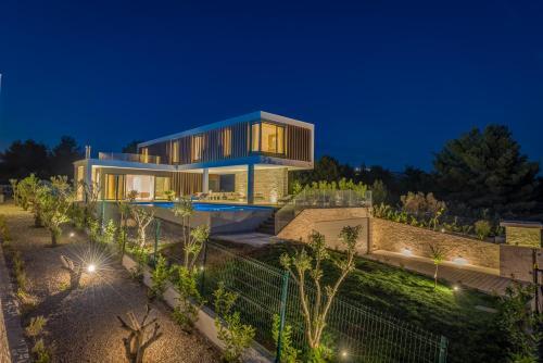 Luxury Villa Sunray 2