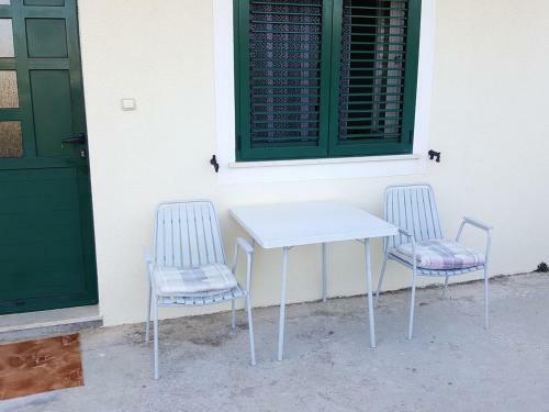 Hostal Apartments Ana