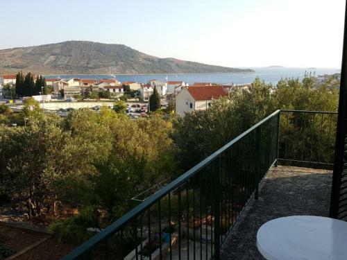 Hostal Apartments Ana