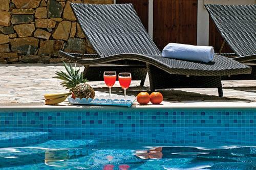 Luxury Villa Mosor, Heated Pool Whirpool, Near The See