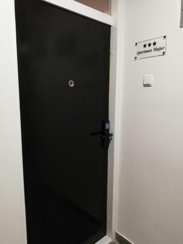 Apartman Majur