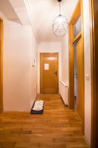 Apartment Lamar - Entry With Pin 0 - 24h, Underground Parking Garage, Elevator
