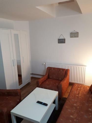 Hostal Apartman Ana