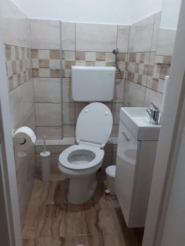 Hostal Apartman Ana