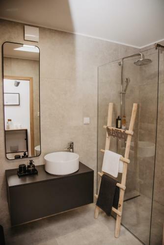 Avenue Apartment