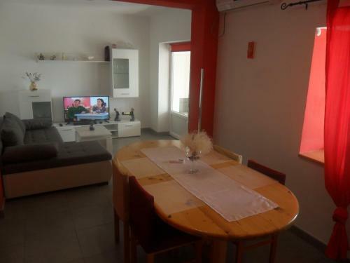 Hostal Apartman Hill