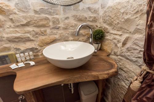 Luxury Villa Marija - Rustic Villa With Pool And Sauna