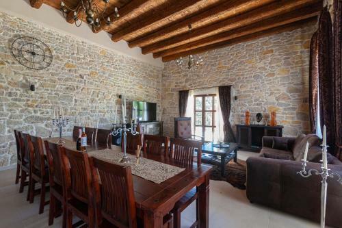 Luxury Villa Marija - Rustic Villa With Pool And Sauna