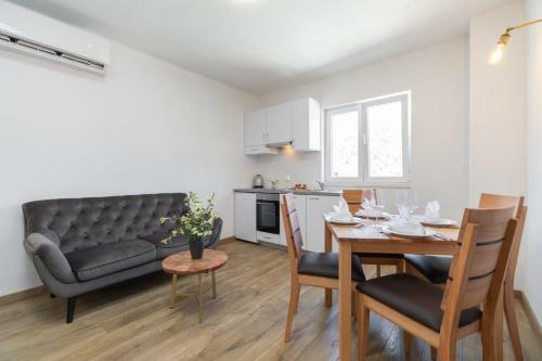 Maloa Two Bedroom Apartment