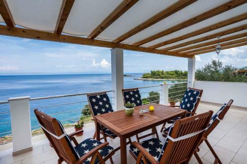 Holiday Home In Blato-insel Korcula 6395