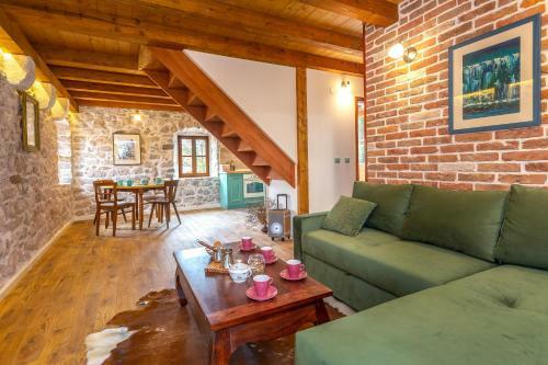 Rustica House