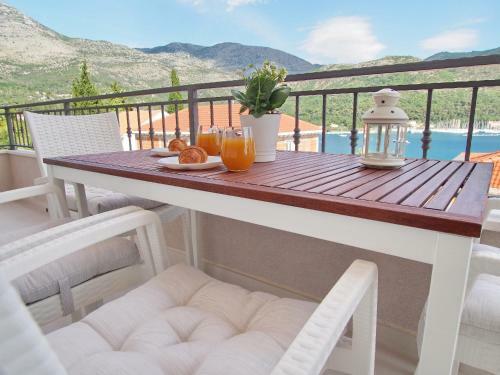 Amazing Sea View Apartment Petra & Paula