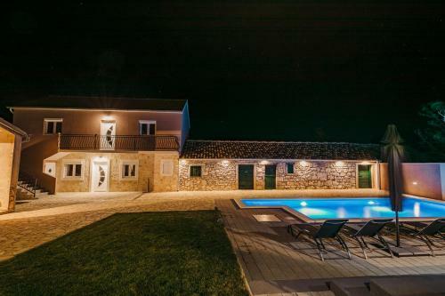 Poolincluded - Holiday Home Sopot