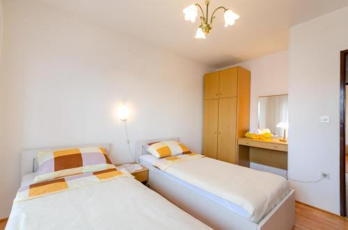 Apartments By The Sea Selce, Crikvenica - 3030