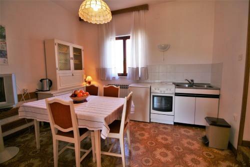 Hostal Apartments & Rooms Lonzor